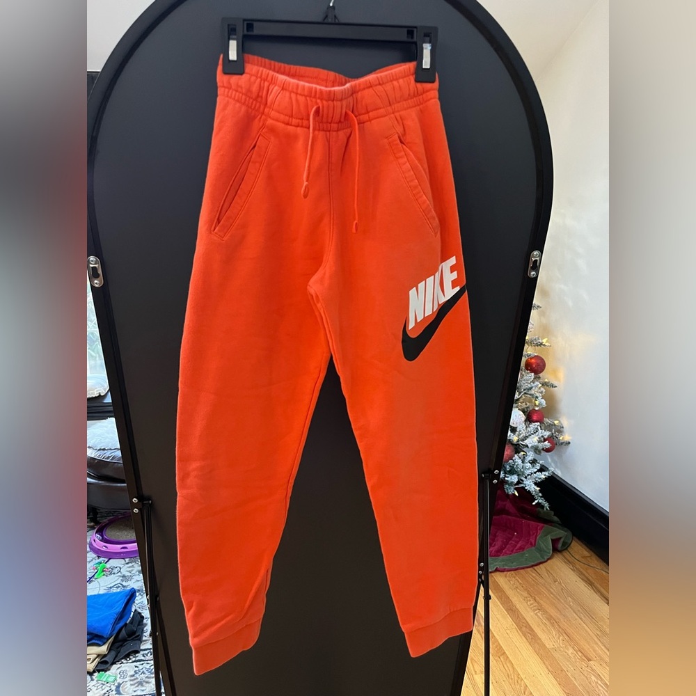 Youth Nike sweatpants